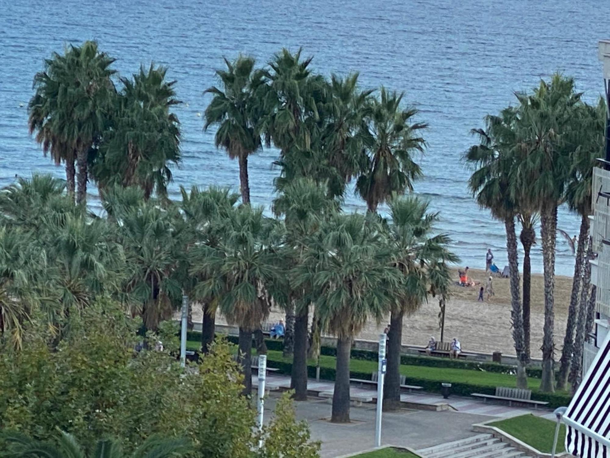 Salou : Spacieux Appartement 100 M2 Vue Sur Mer Bagian luar foto